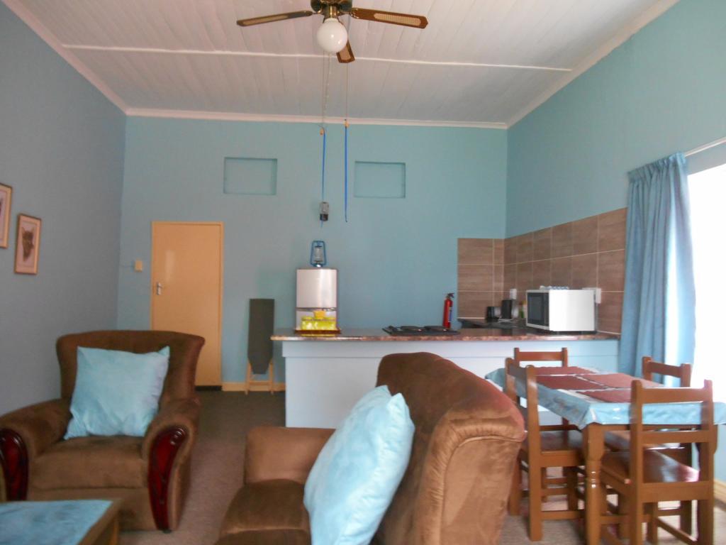 Obesa Lodge Graaff-Reinet Δωμάτιο φωτογραφία