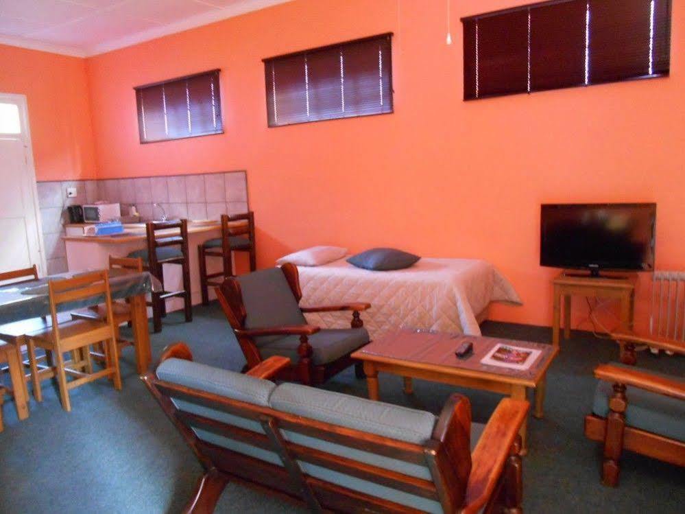 Obesa Lodge Graaff-Reinet Εξωτερικό φωτογραφία